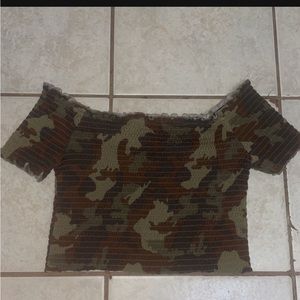 Camouflage crop top